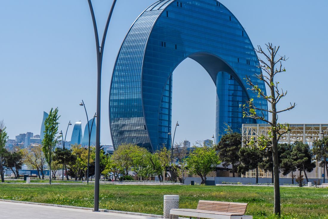 Crescent Moon building, Baku