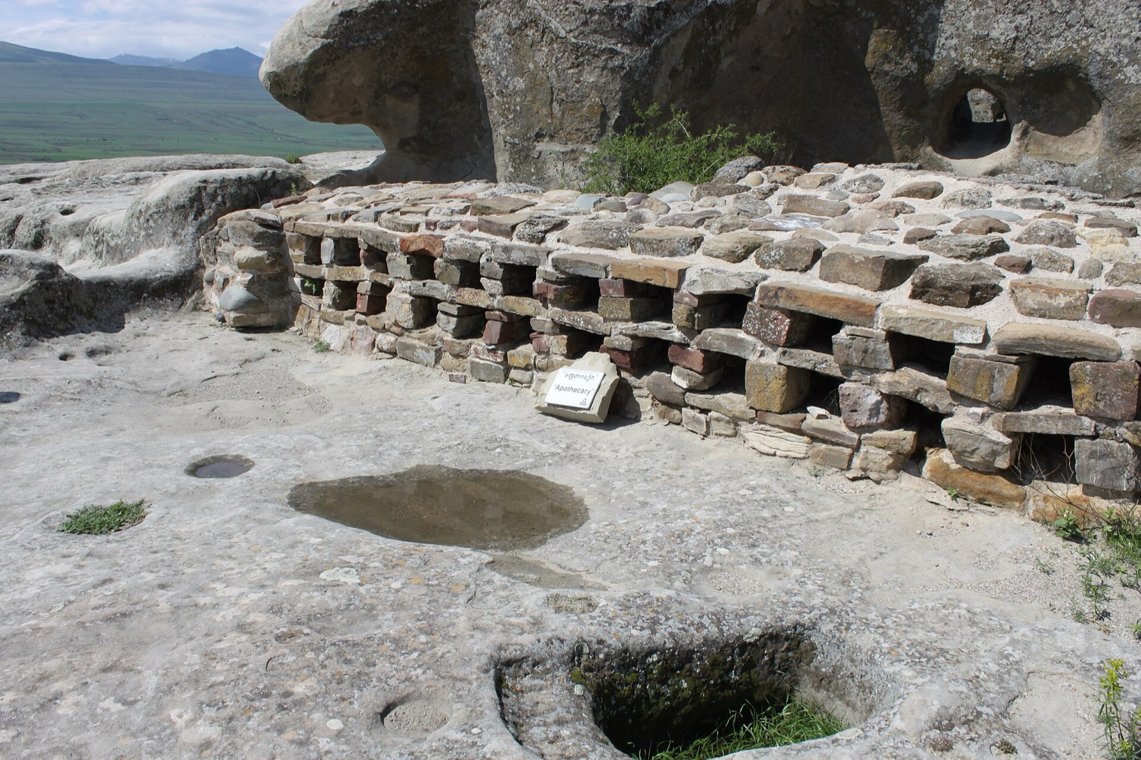 Rock-cut halls of Uplistsikhe, Gori
